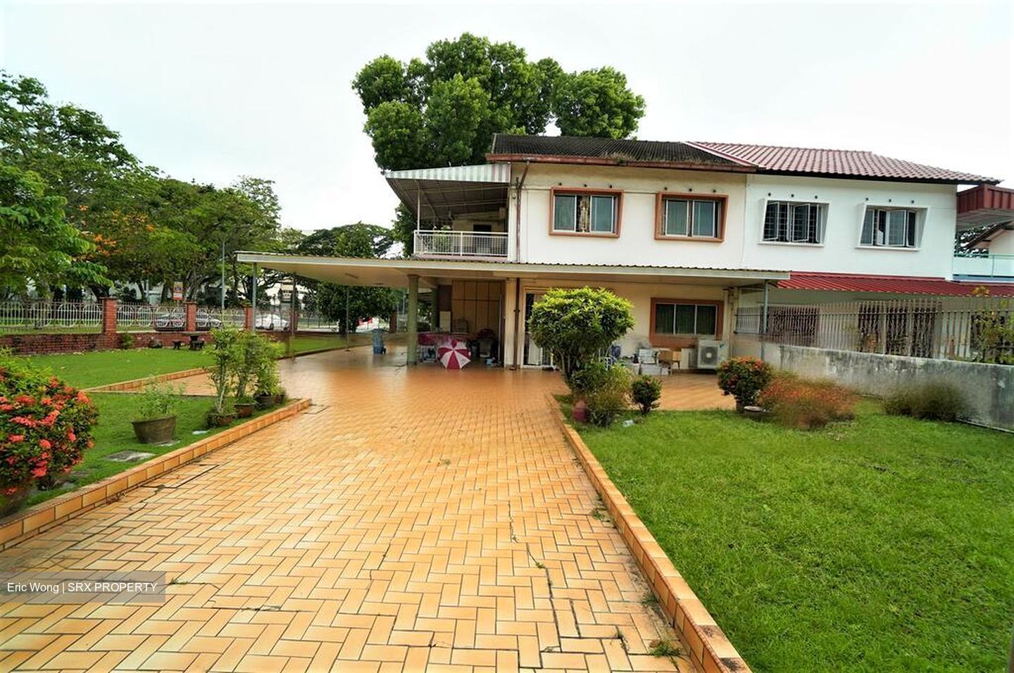 Happy Gardens (D13), Semi-Detached #498945961